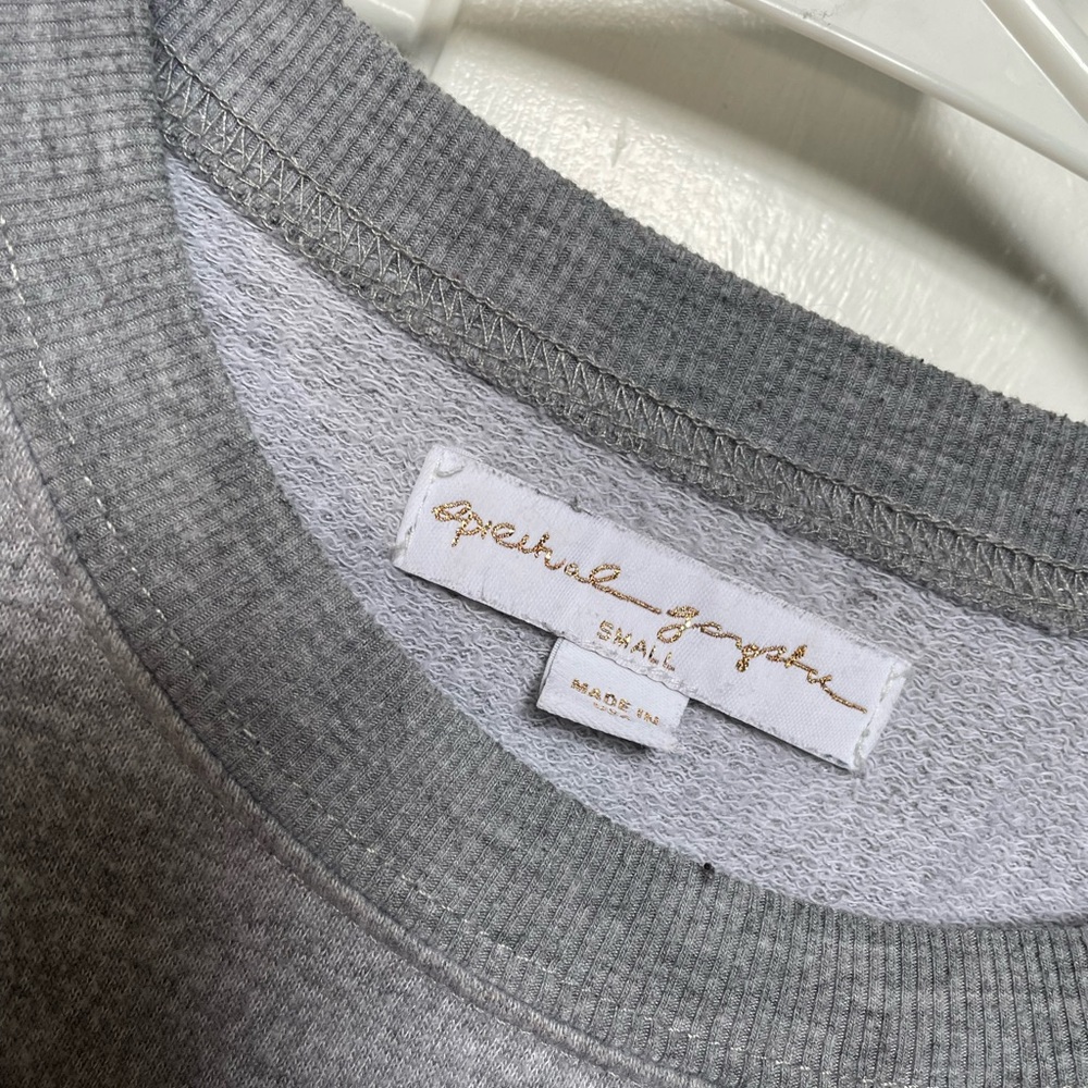 Women’s Spiritual Gangster Sweater size Small